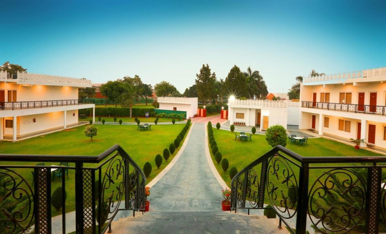 Aapno Ghar Resort & Amusement Park Gurgaon Eksteriør billede